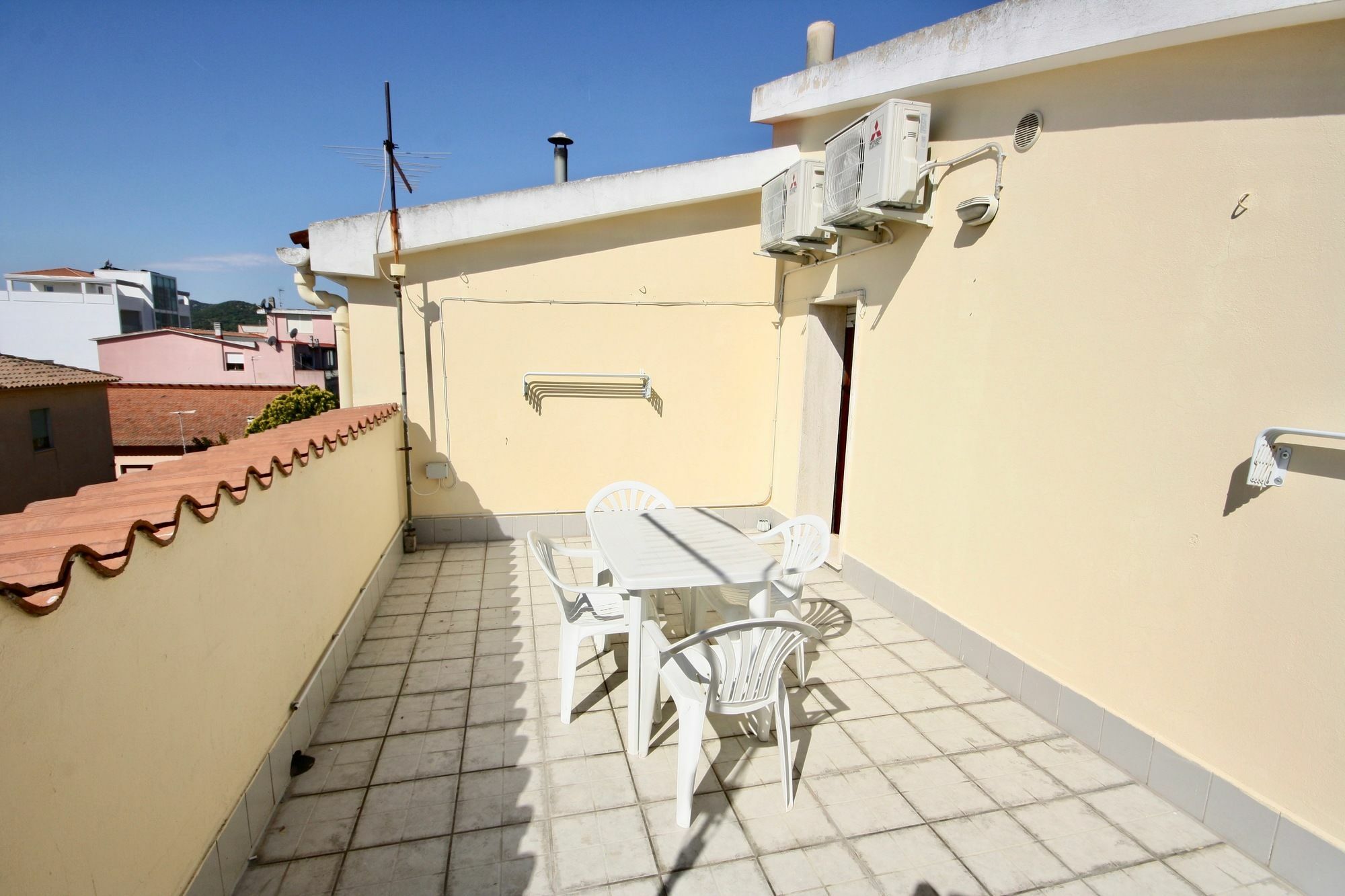 Hotel Casa Lucia Olbia Exterior foto